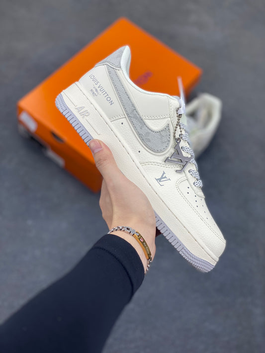 Nike Air Force 1 Low - LV