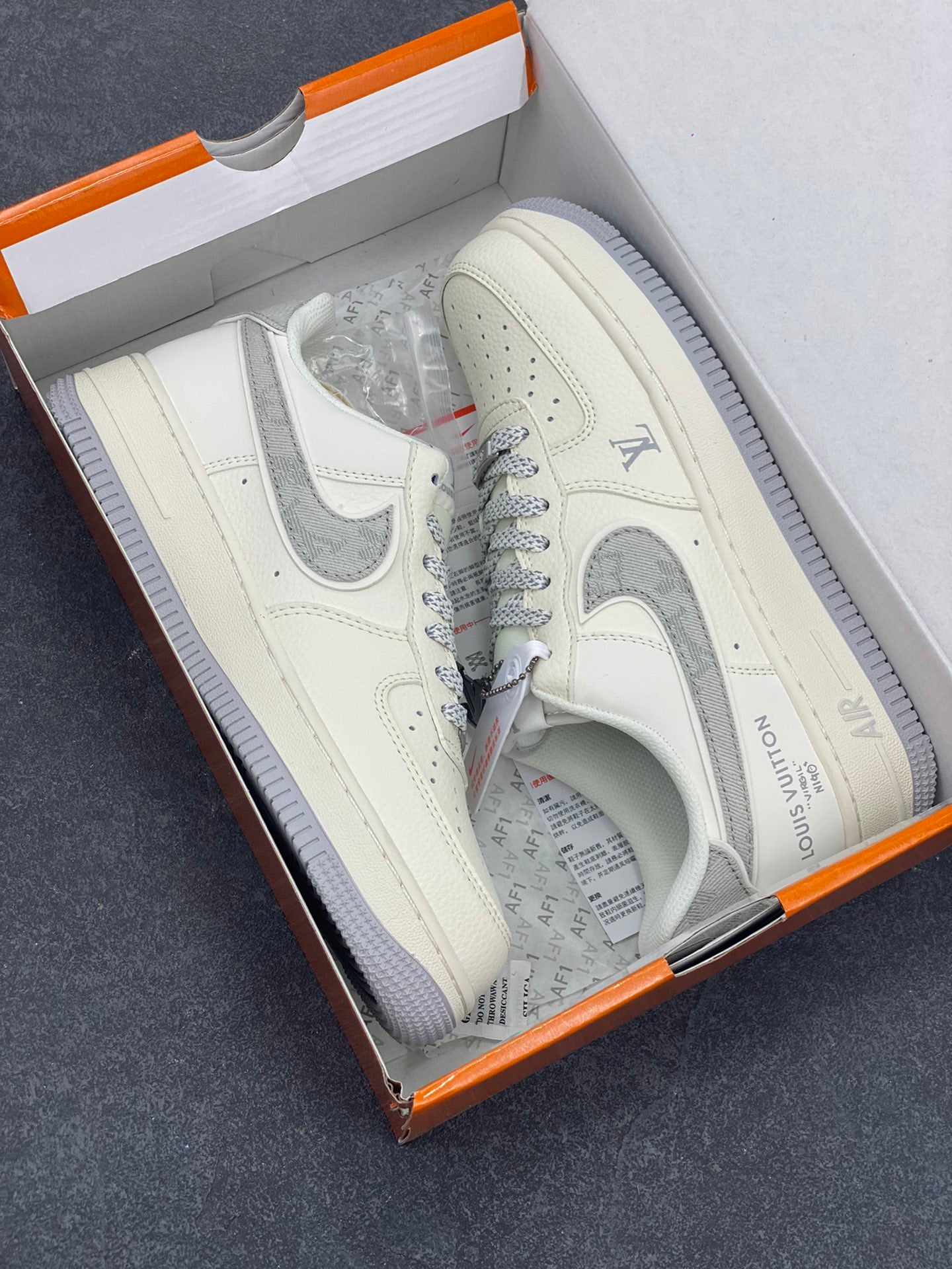 Nike Air Force 1 Low - LV