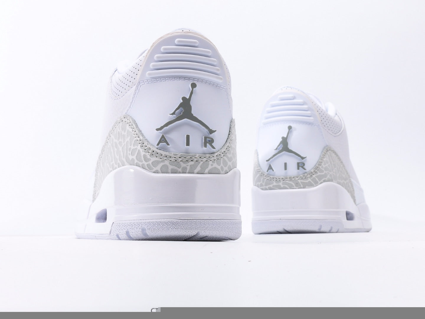 Air Jordan 3 Retro Pure Money