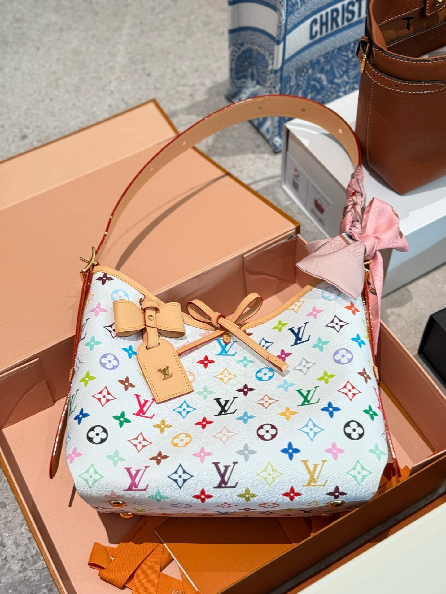 LOUIS VUITTON Carryall