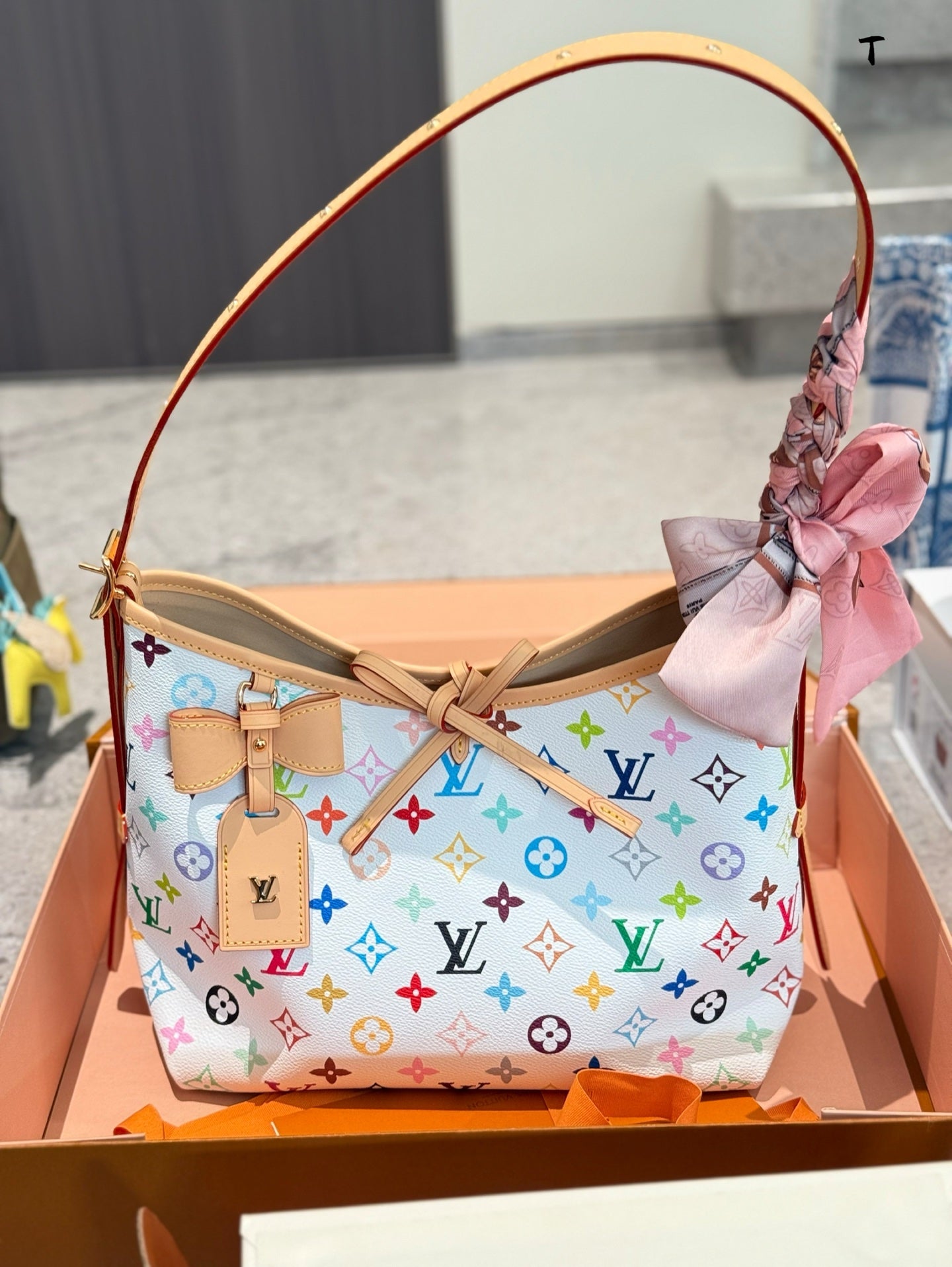 LOUIS VUITTON Carryall