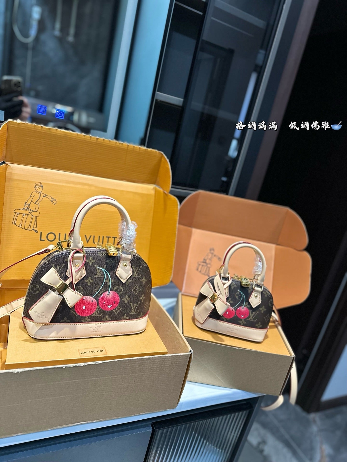 LOUIS VUITTON x Takashi Murakami