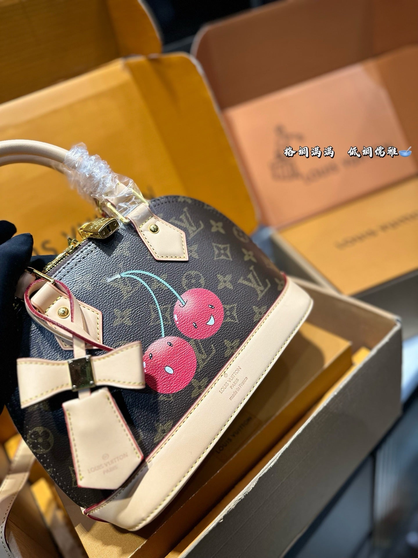 LOUIS VUITTON x Takashi Murakami