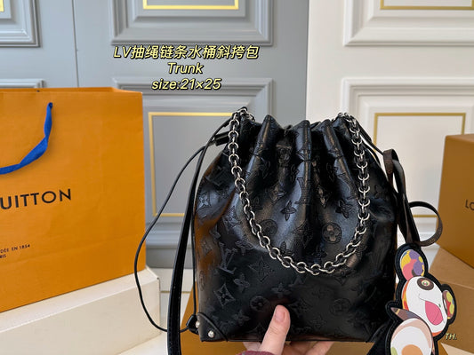 LOUIS VUITTON NOETrunk